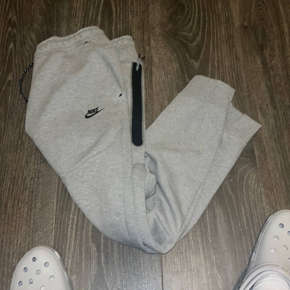 Nike tech pants XL